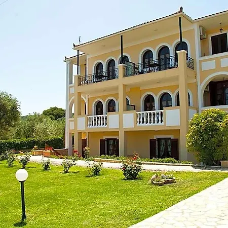 Amboula ホテル Plános